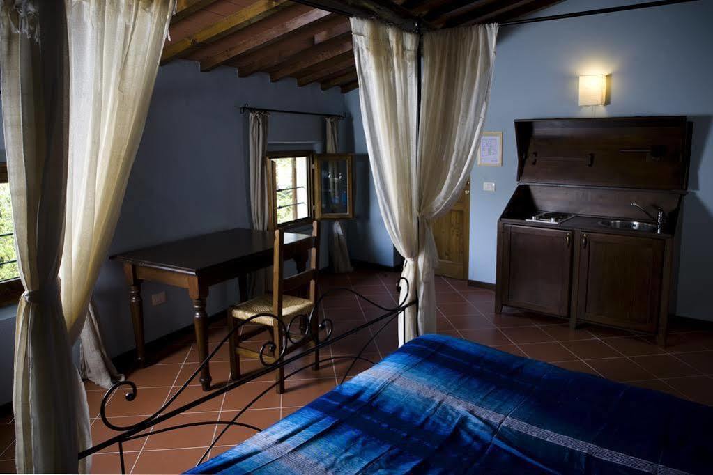 Agriturismo La Topaia Борго-Сан-Лоренцо Екстер'єр фото